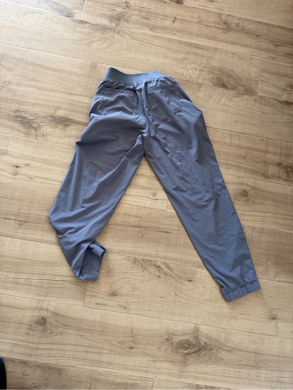 Athleta Slate Grey woMen's Jogger Pants- 2